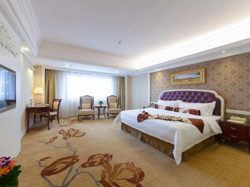 Vienna International Hotel Nanning Zoo Buitenkant foto