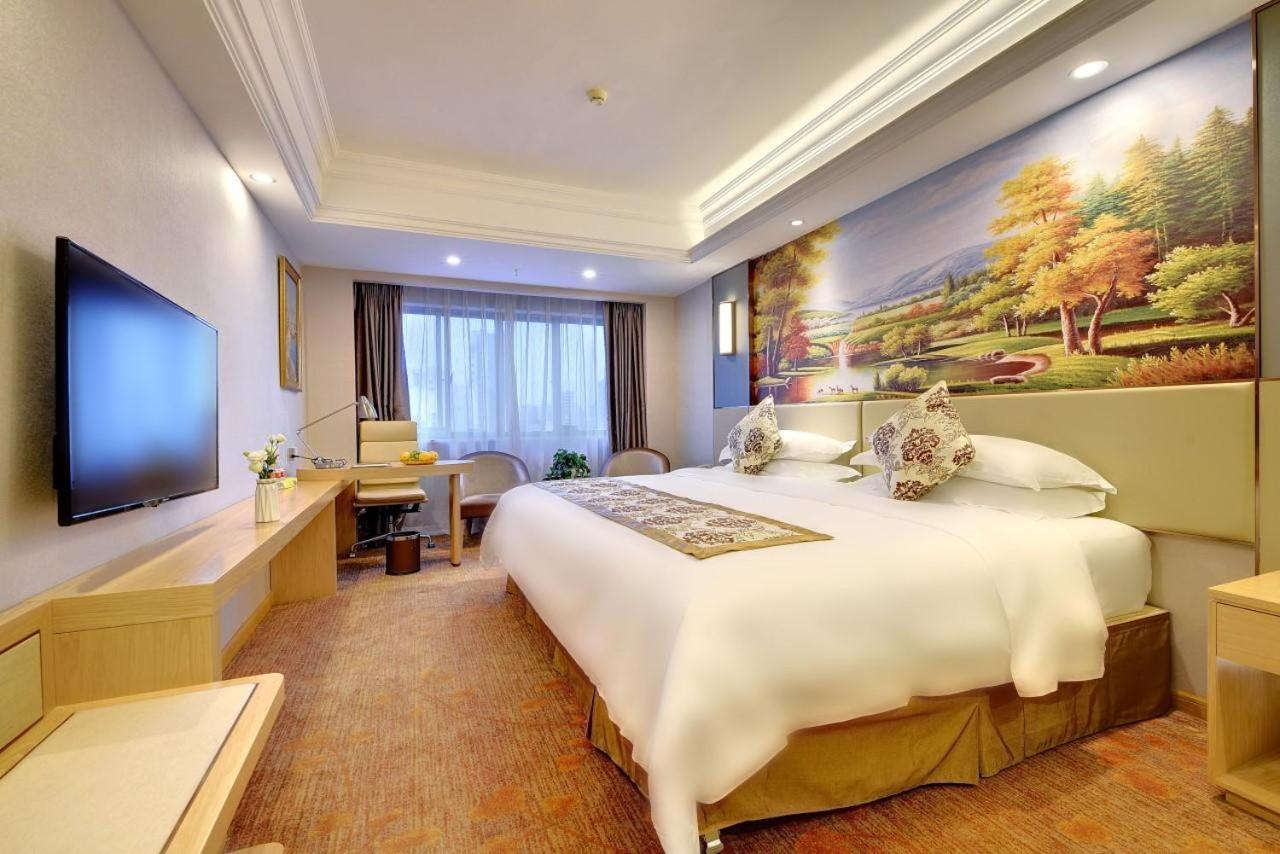 Vienna International Hotel Nanning Zoo Buitenkant foto