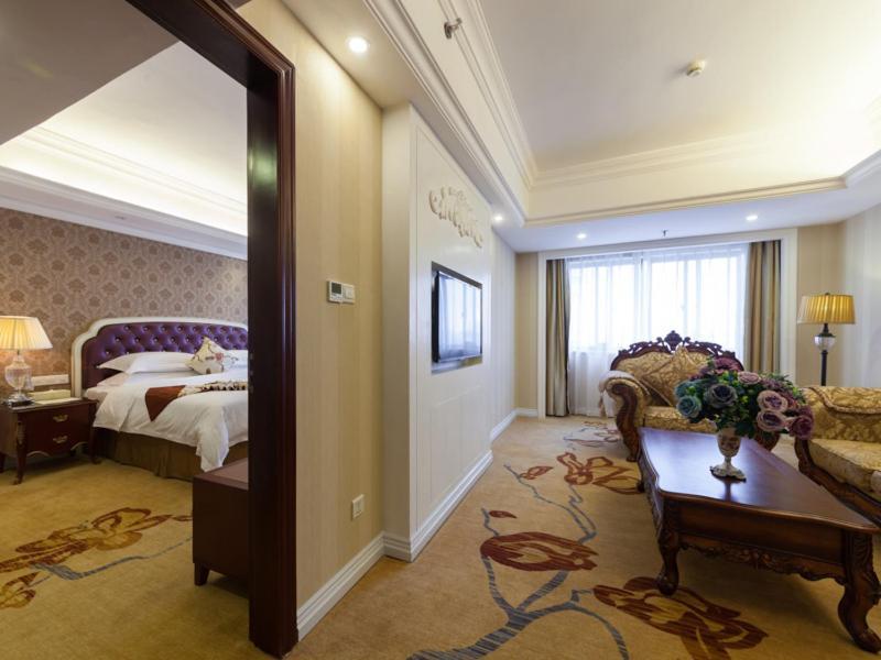 Vienna International Hotel Nanning Zoo Buitenkant foto